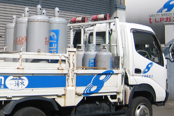 工藤酸素店 配達車